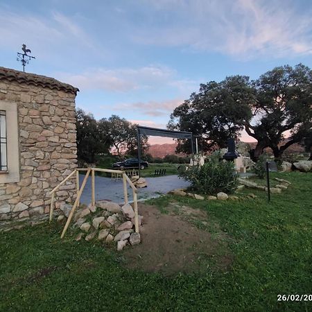 Rucanon 2 La Casa Del Campo 4 Estrellas, Piscina Y Golf Montánchez Buitenkant foto